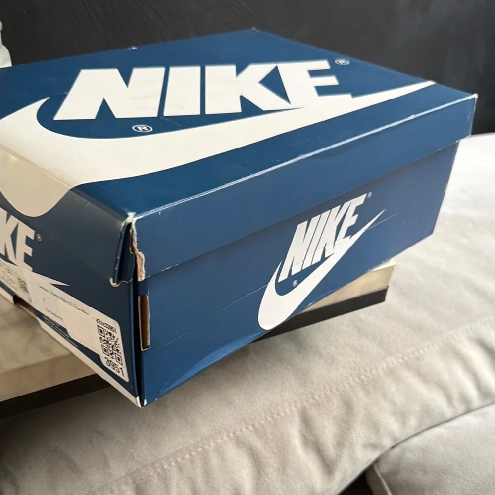 Jordan Retro High 1 OG True Blue Size 8, Blue & Gray